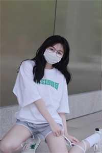 蓝鸢的