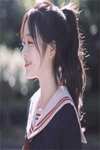 电梯里的小孩
