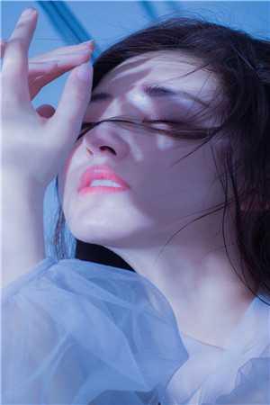 我先接个电话是不是请求的语气