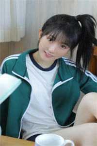 神秘蒙面女