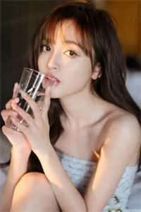 穿成女尊文的女配宠文